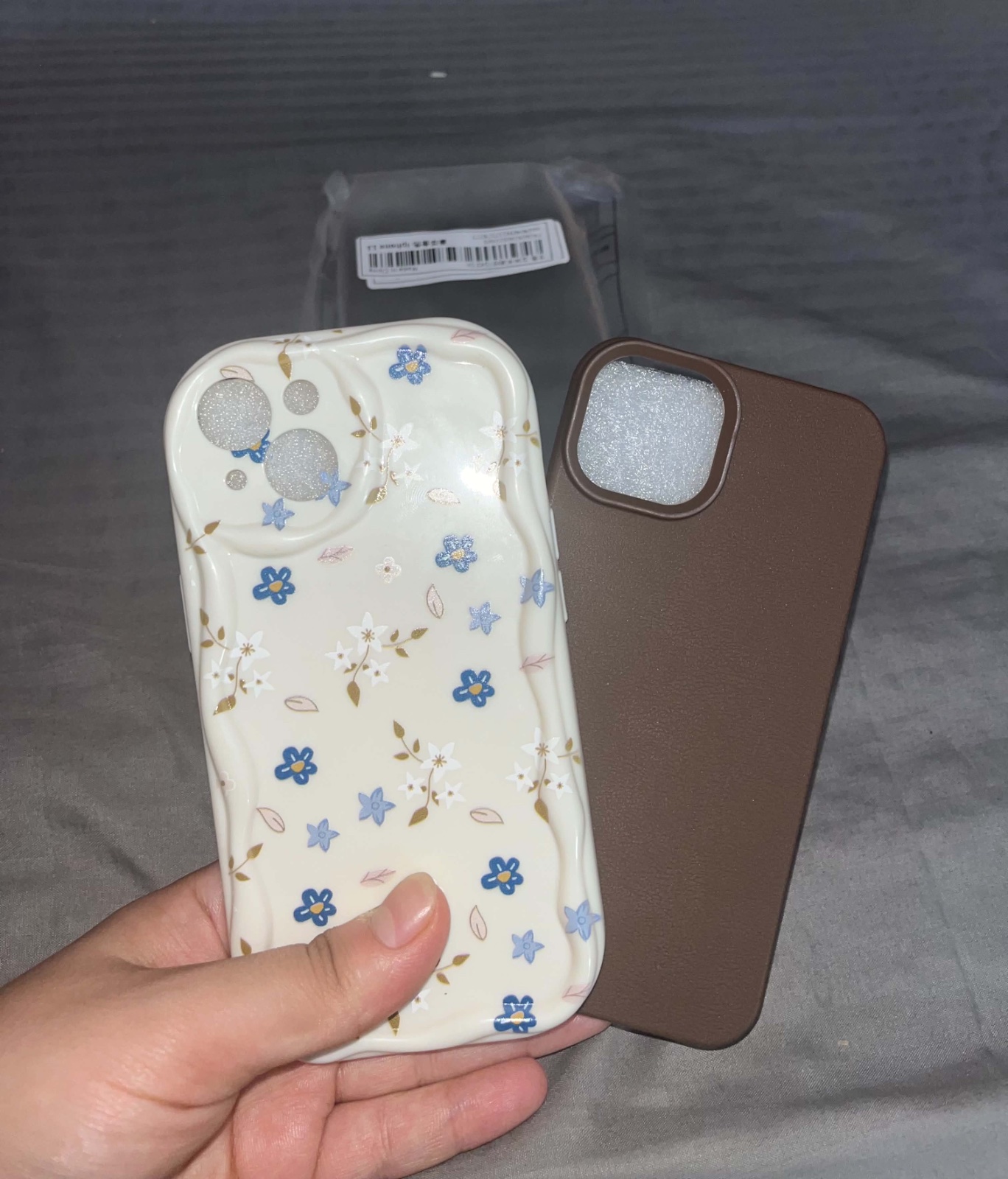 Lot de 2 coques iphone 13