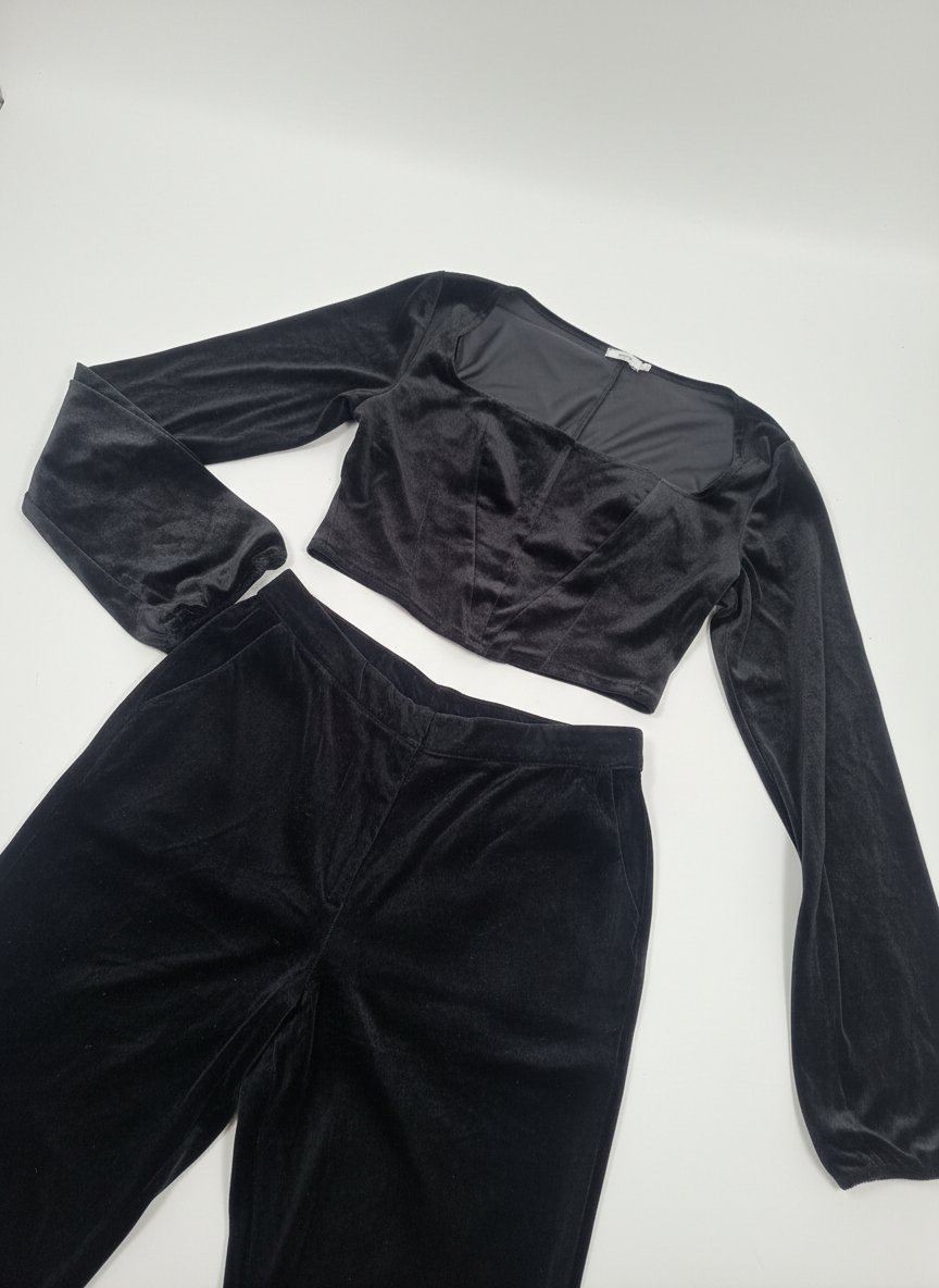 Set noir en velour taille 38