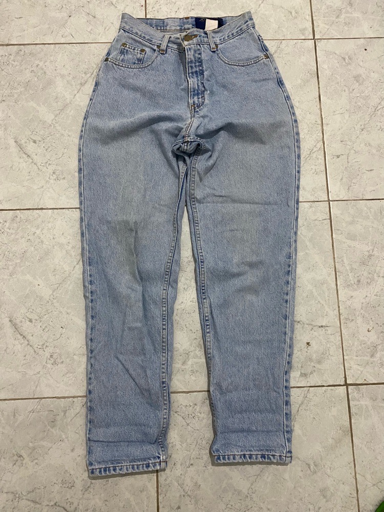 Jean