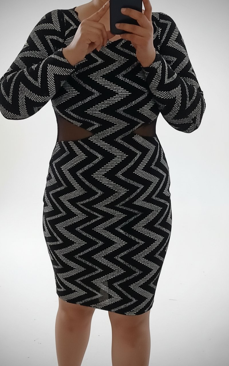 Robe chic noire, la taille 36,38 