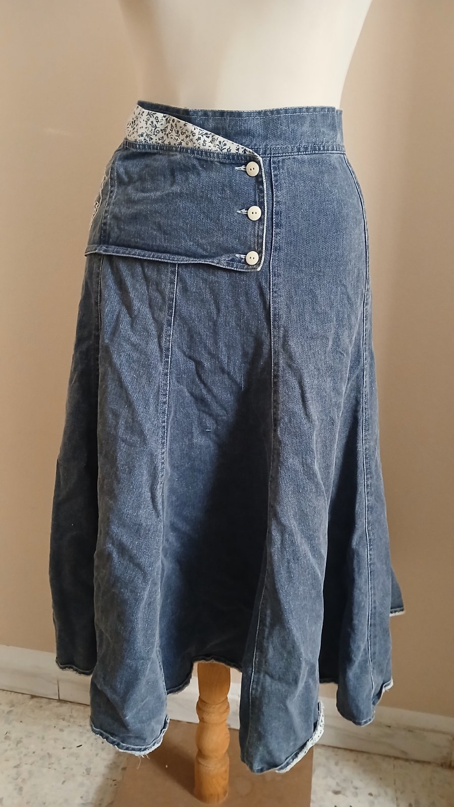 Jupe djean, coupe magnifique, la taille 36,38 