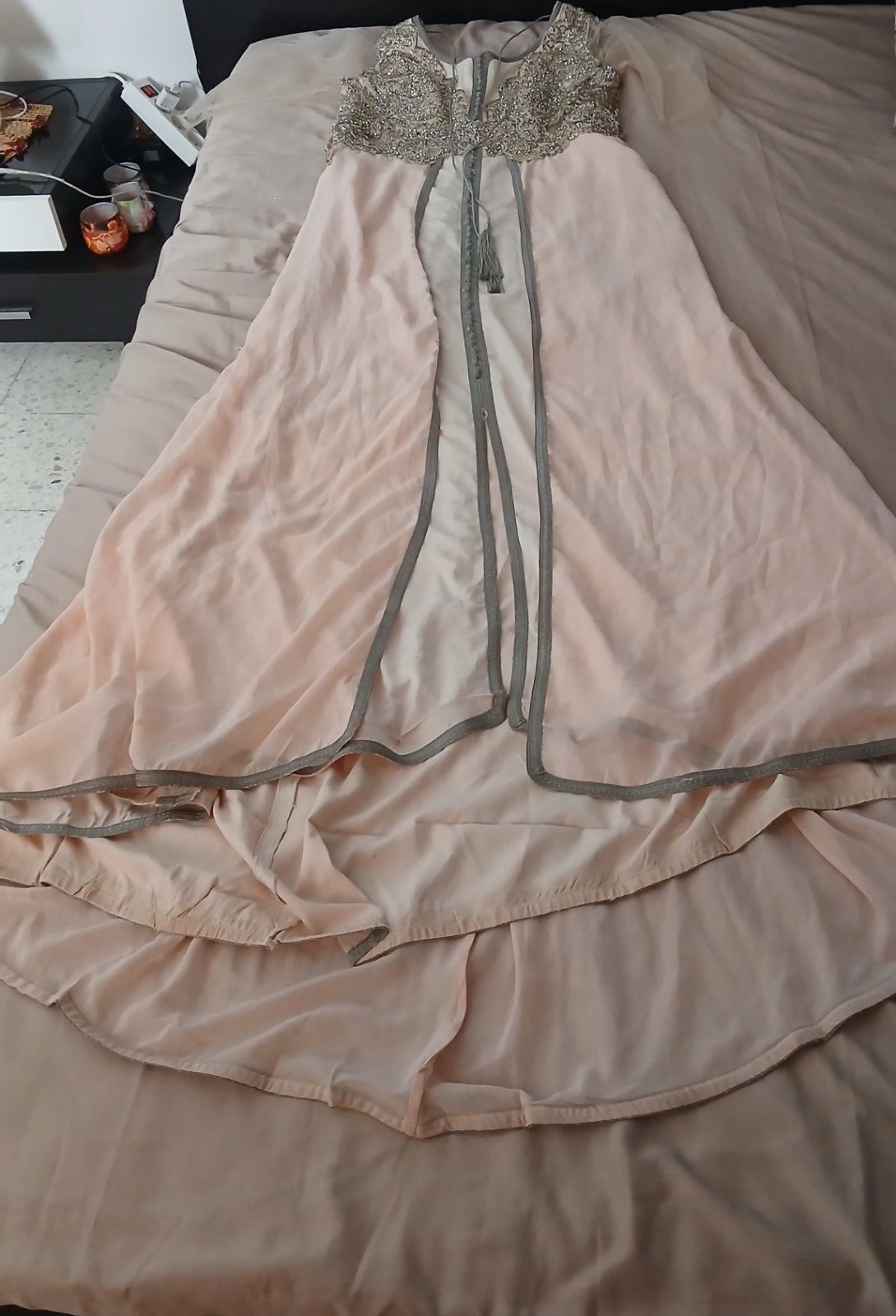 Robe soirée,chic avec strasse, la taille 42,44 