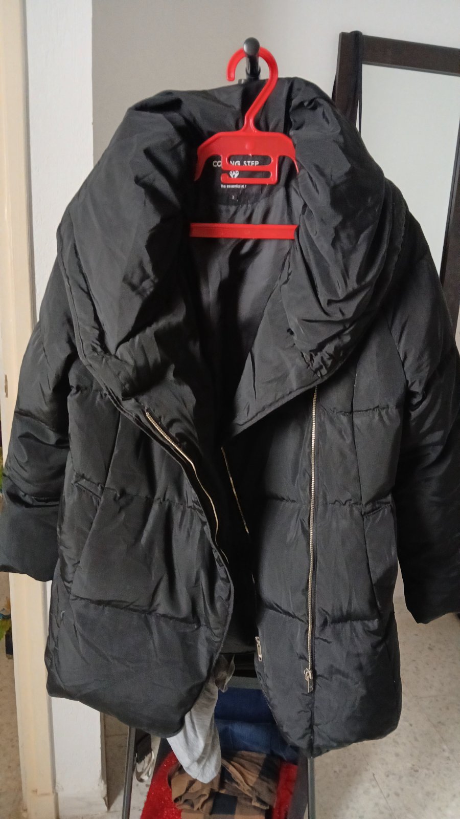 Manteau bombers,noire,sans défaut,bon qualité,taille m