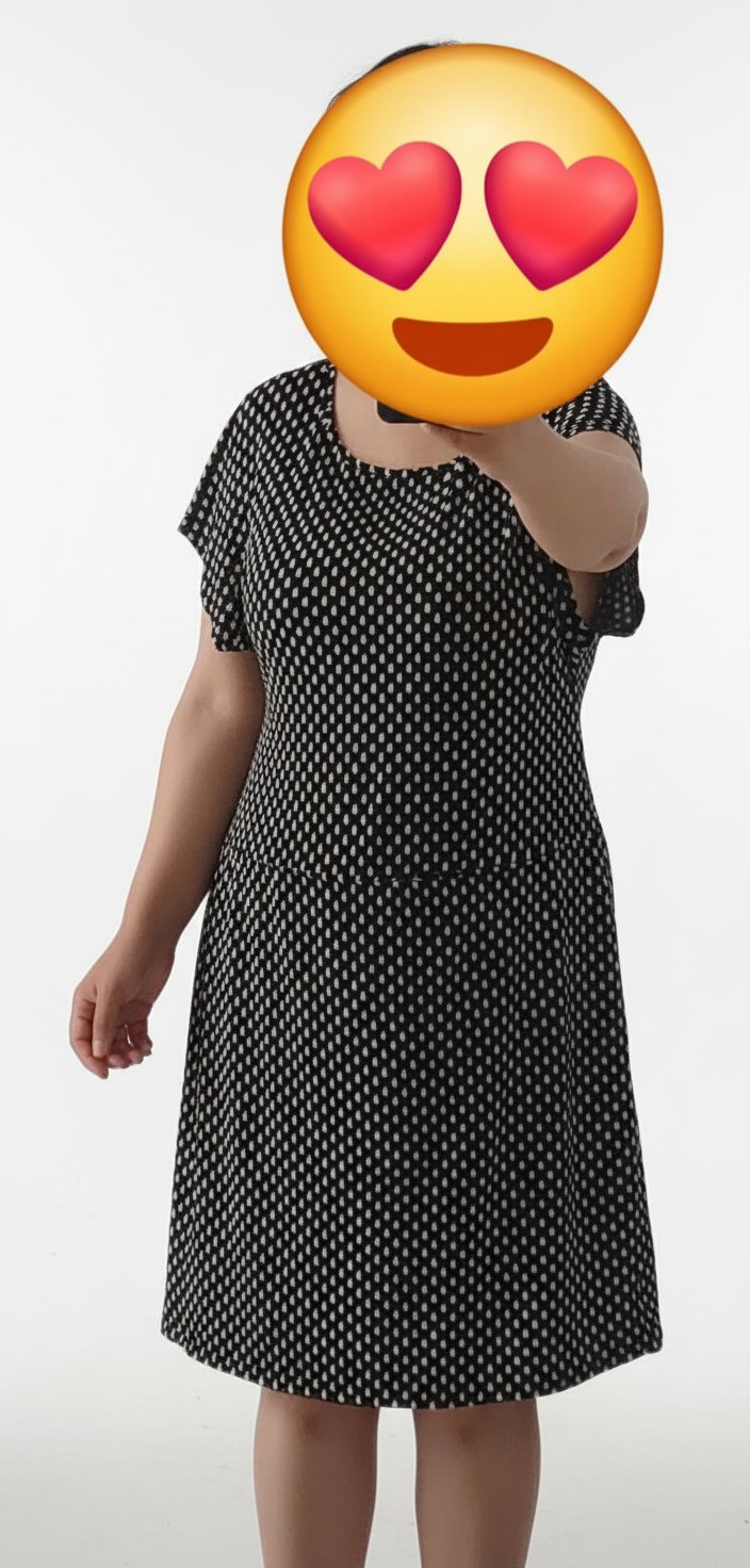 Robe de la nouvelle saison d'été, noire, courte, avec des cercles blanches, la taille 40,42 