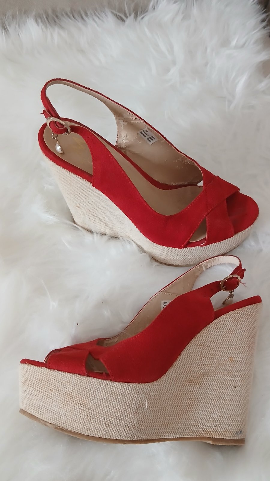 Sandale compensées rouge, bon qualité, pointure 36