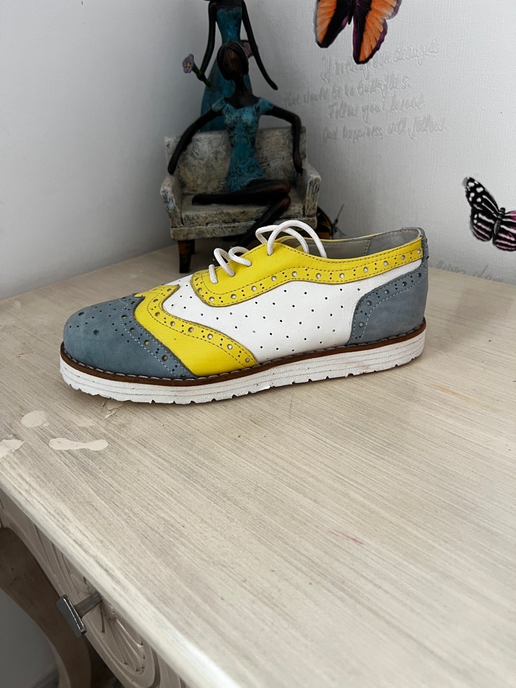Chaussure en cuir pointure 38