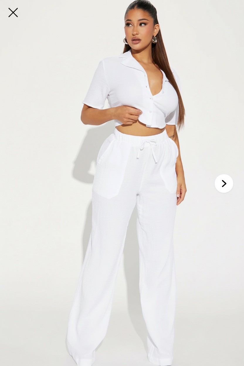 Ensemble pantalon (taille L) et chemise (taille XL)de la marque FashionNova en gaze  