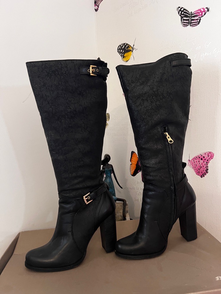 Bottes cuir Bata pointure 38