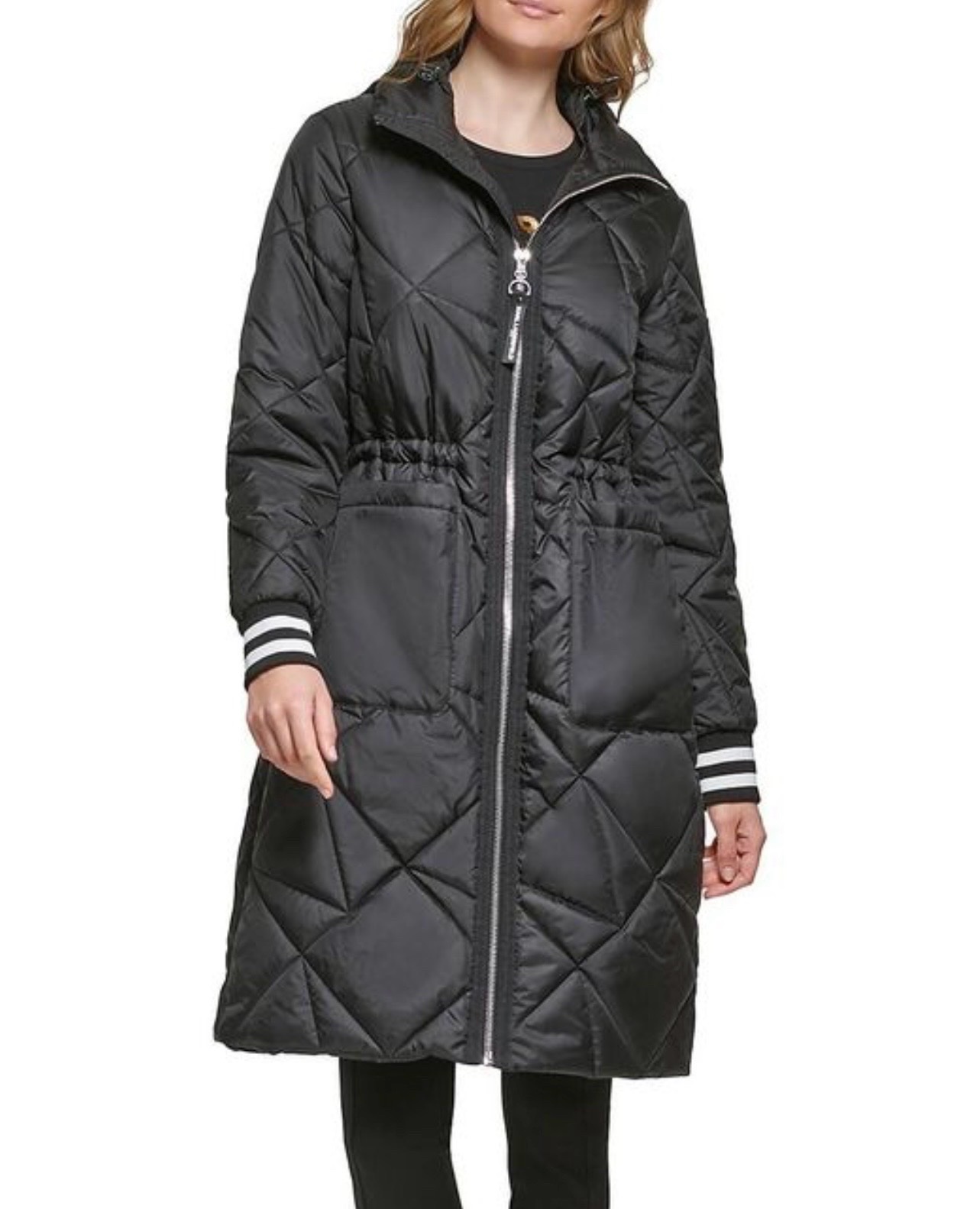 Une veste matelassée Karl Lagerfeld Paris Taille M