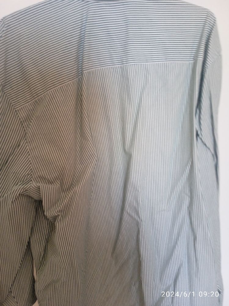 Chemise rayee avec motif