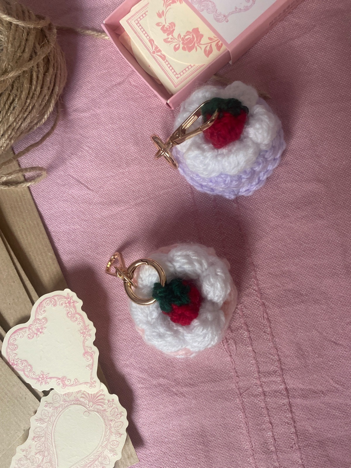 The cutest handmade cake keychain 🎀 now avaible 🤍🤭