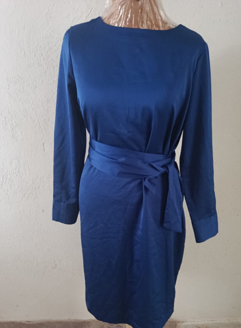❌️❌️liquidation ❌️❌️ robe satin neuf taille m