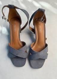 Talon, bleu gris