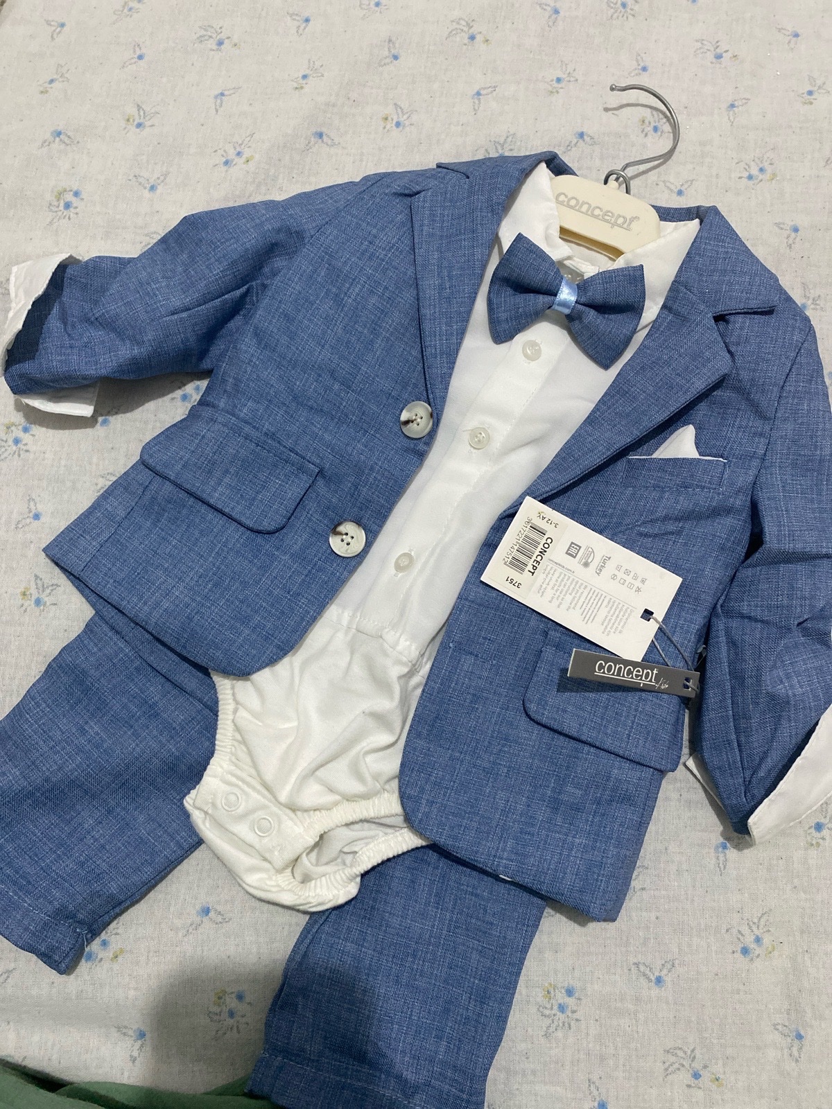 Costume bebe
