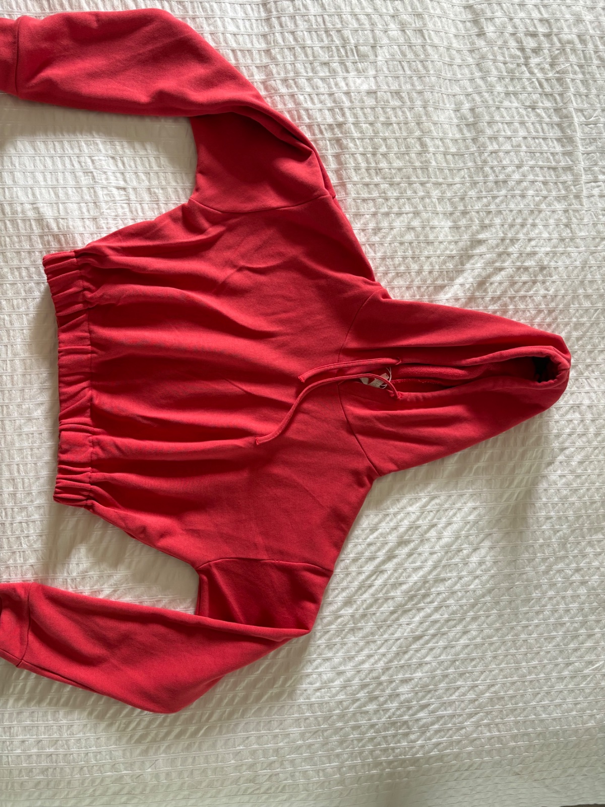 Sweat a capuche rouge 