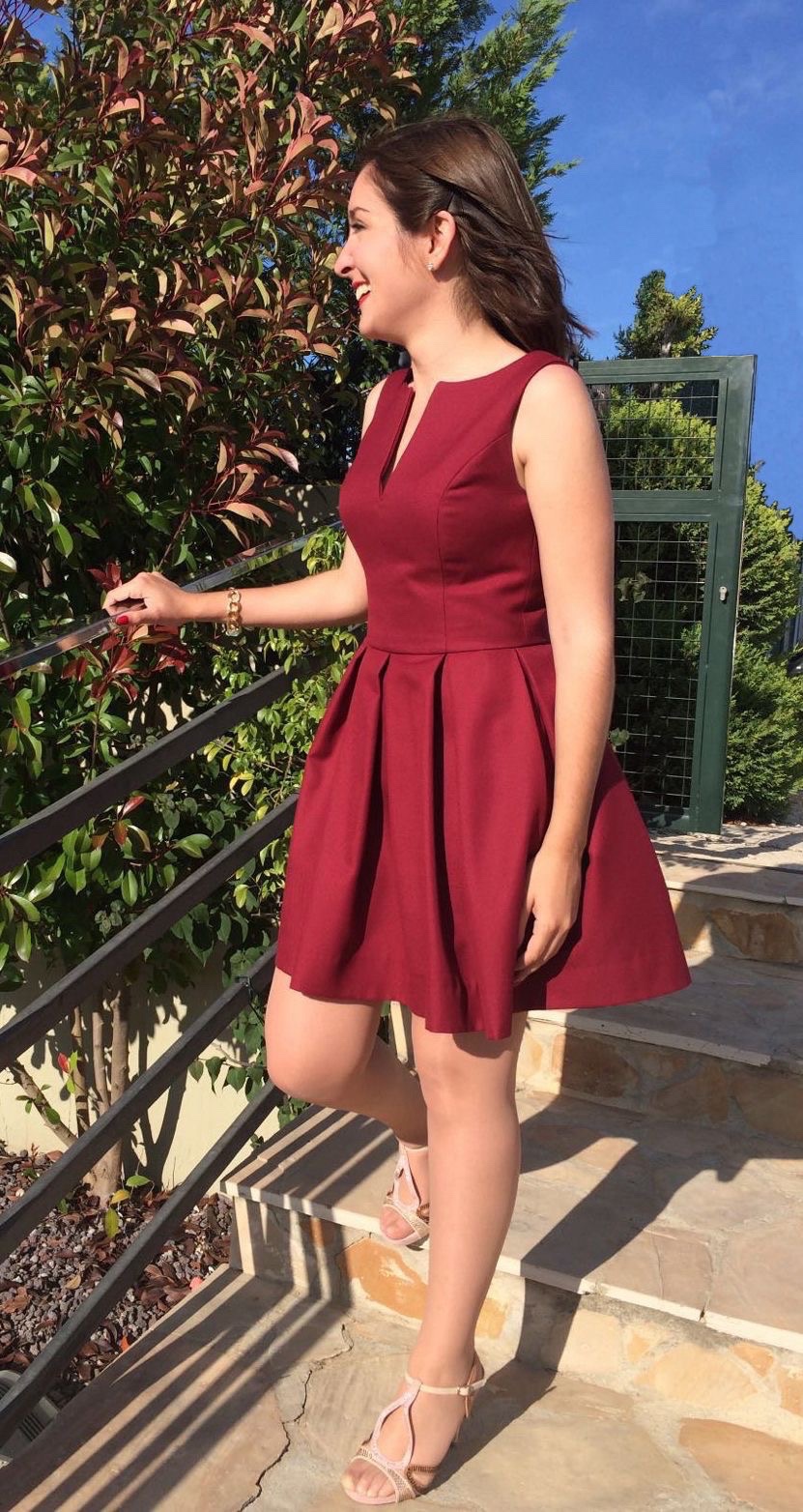 Robe rouge, portée une seule fois