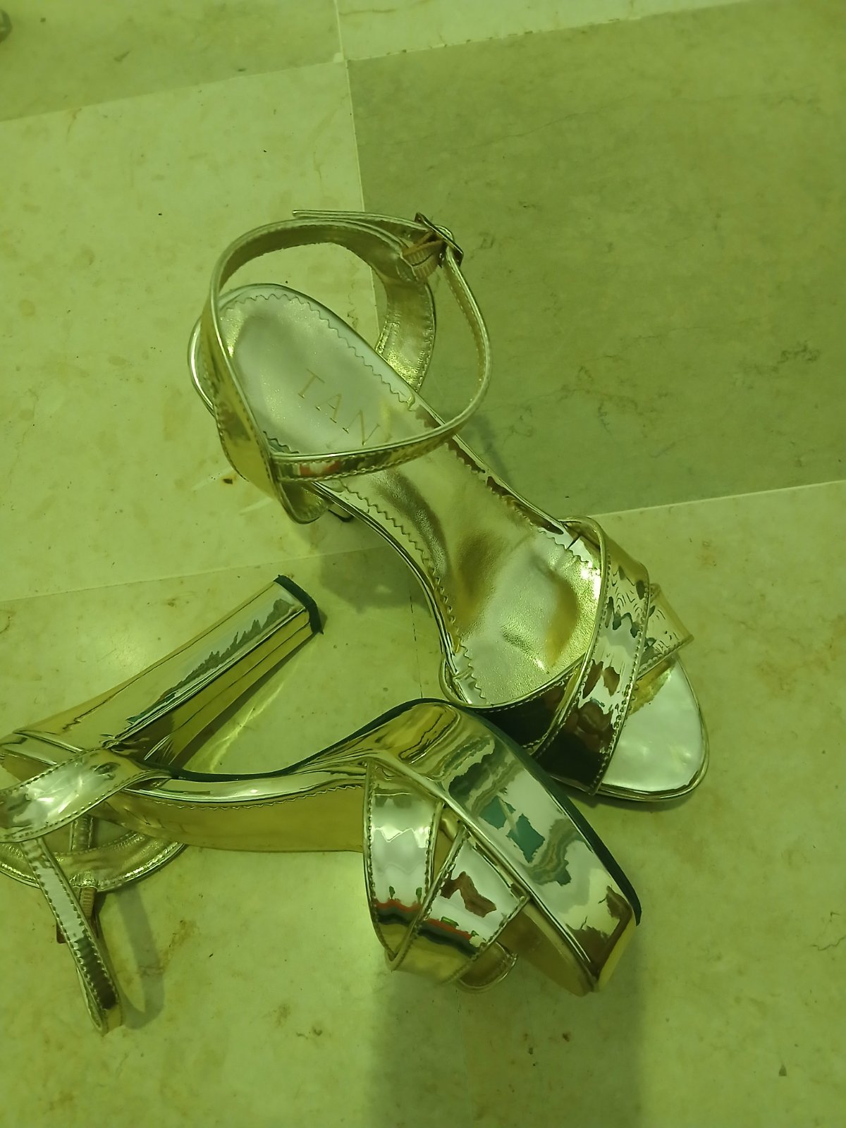 Talons doré 