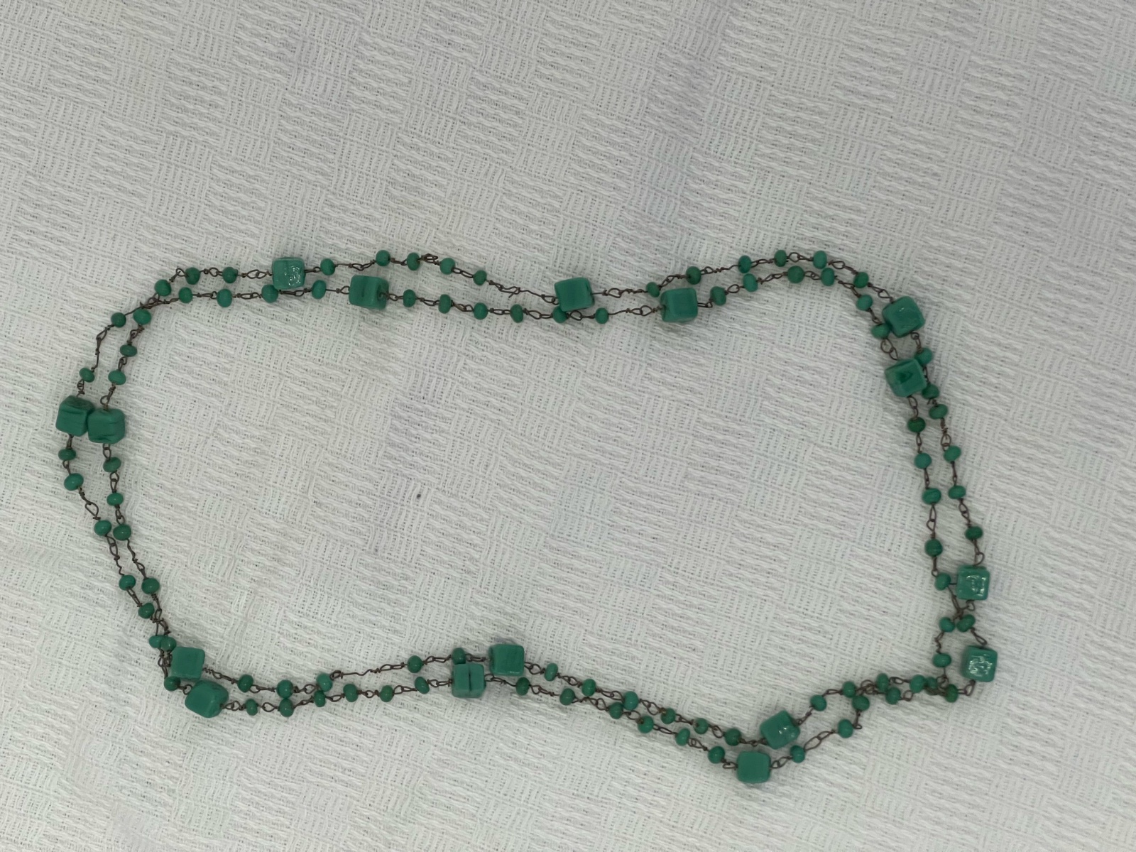 Sautoir Art Déco en Jade Véritable (Néphrite)