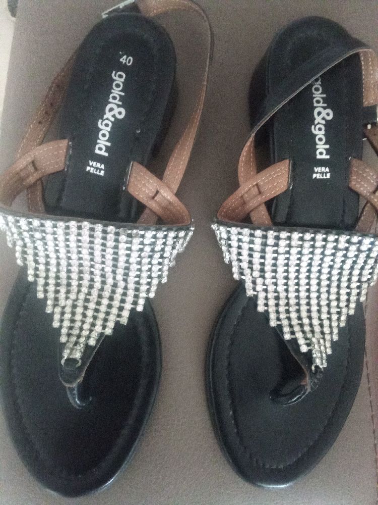 Sandales noires à strass 