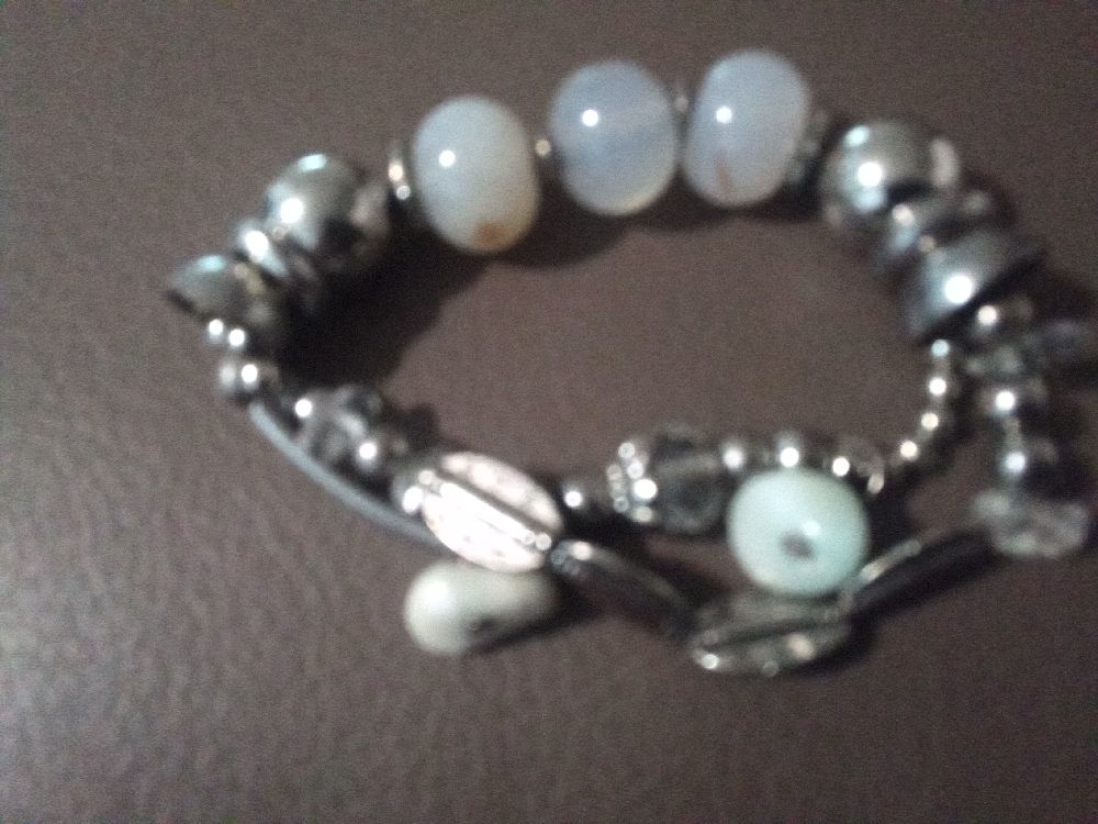Bracelet agate à breloques 
