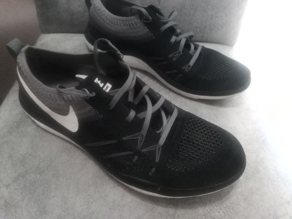 Baskets nike free noir/gris 