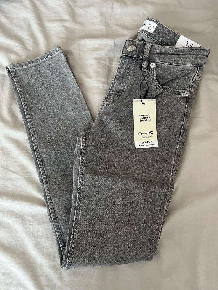 Jean Mango gris 
