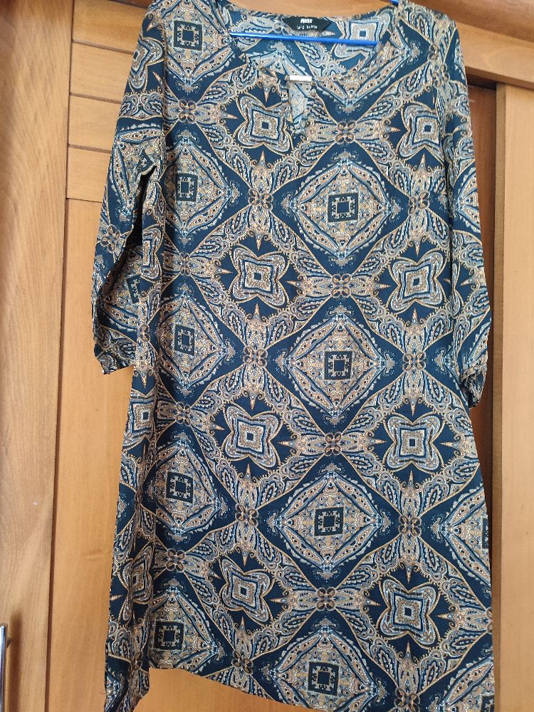 Robe/tunique satinee