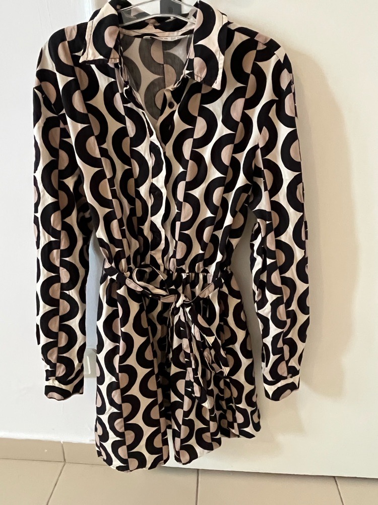 Robe chemise avec ceinture 