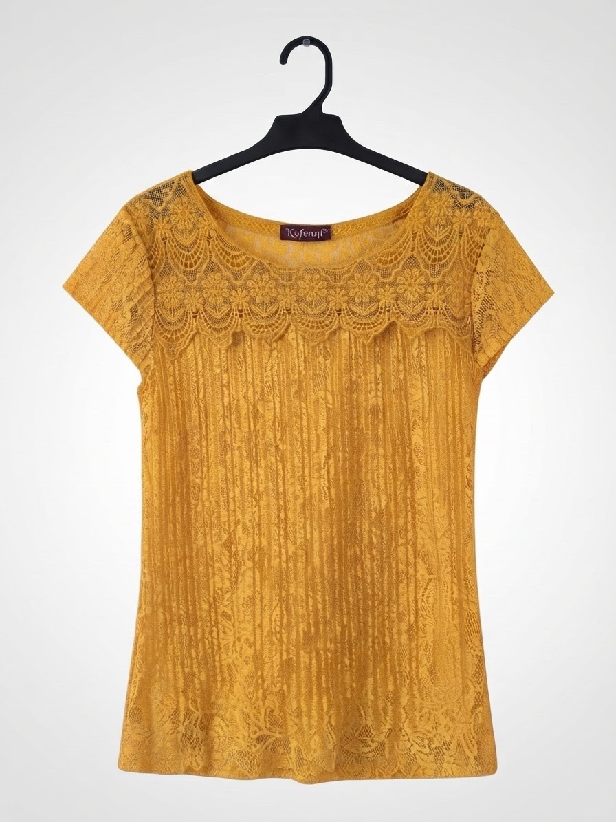 Top en dentelle jaune