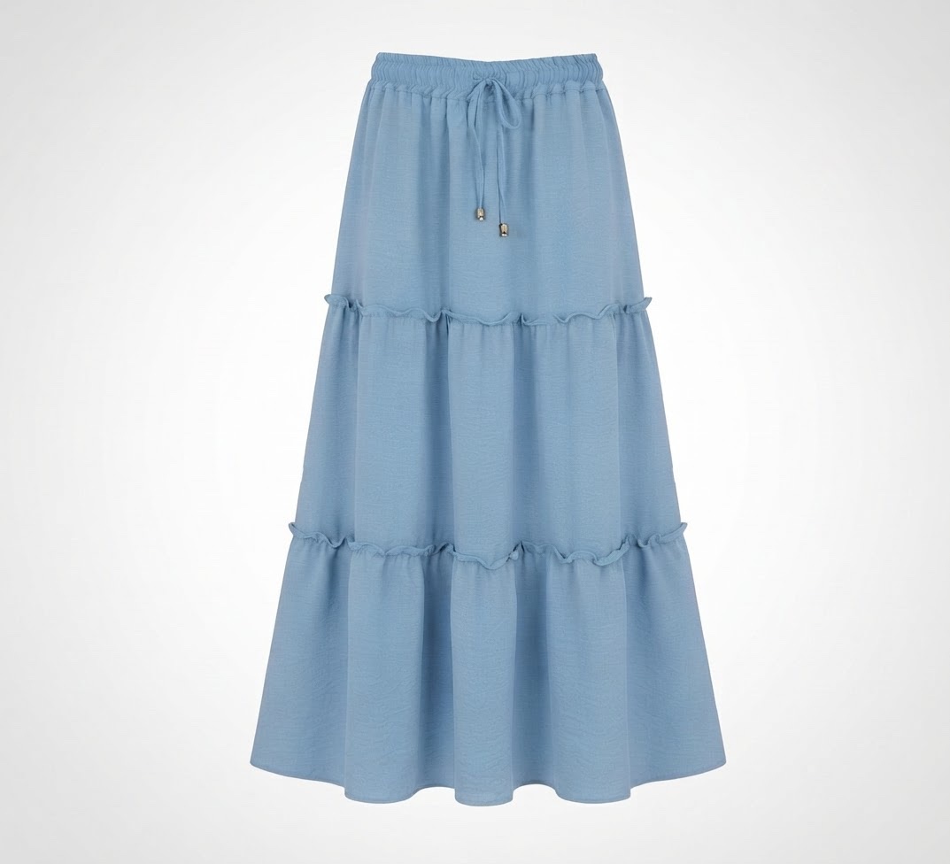 Longue jupe bleue élégante à volants