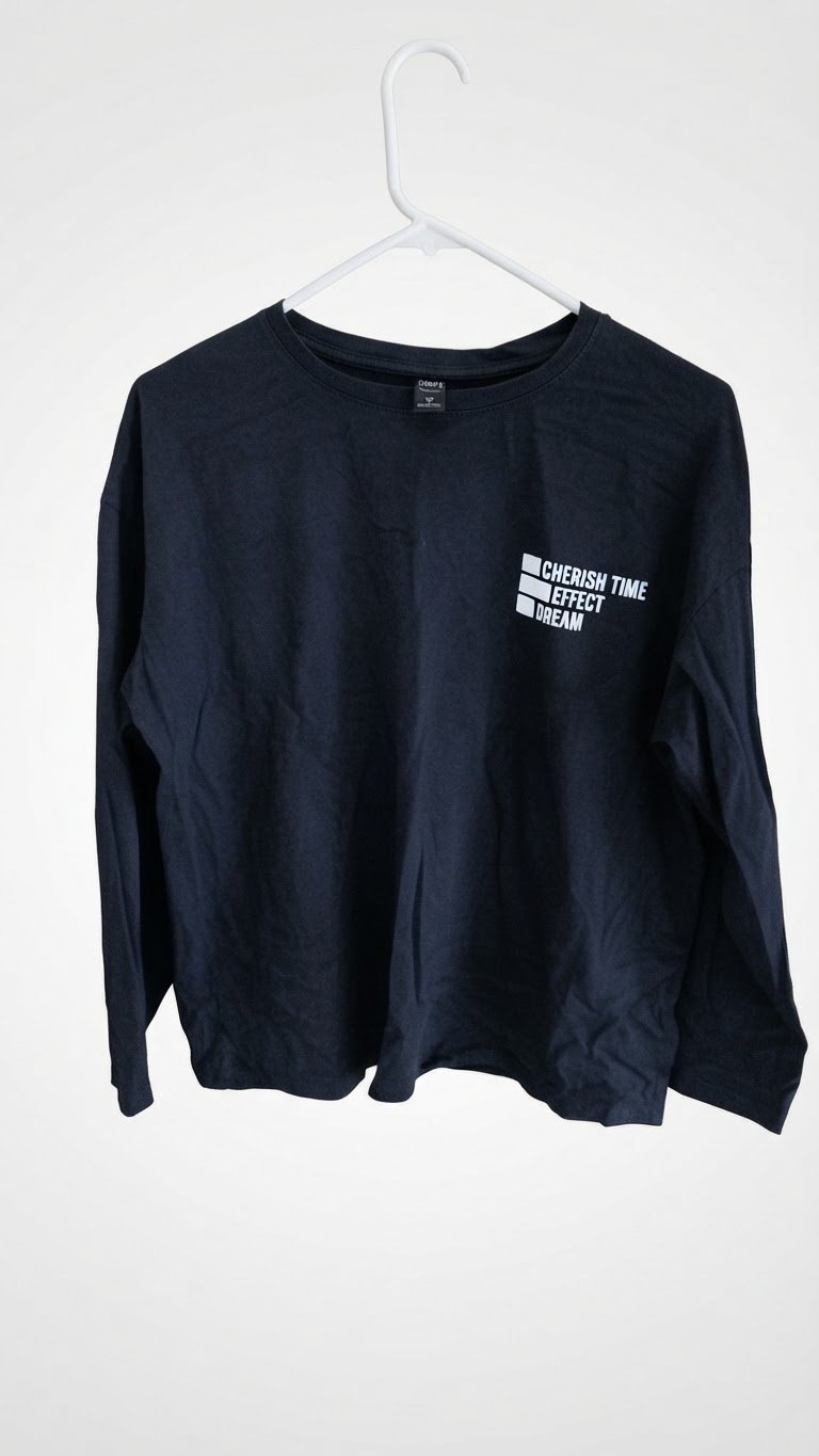 🖤 T-shirt noir à manches longues de chez Shein