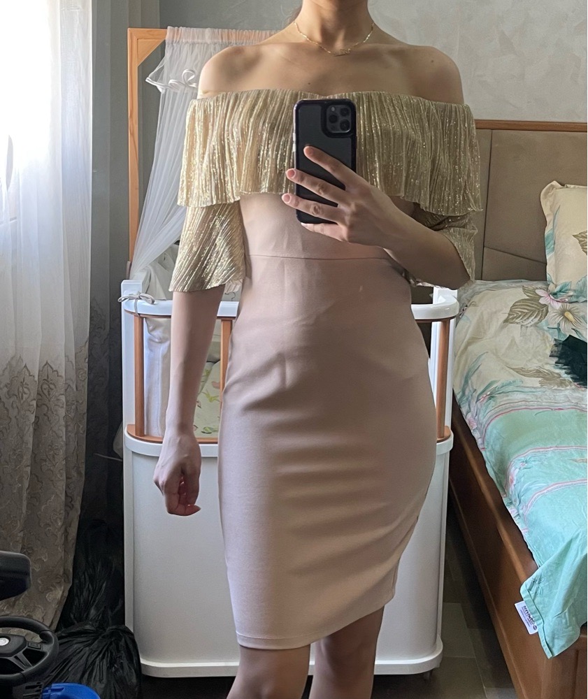 Robe soirée cole bateau de tres jolie couleur