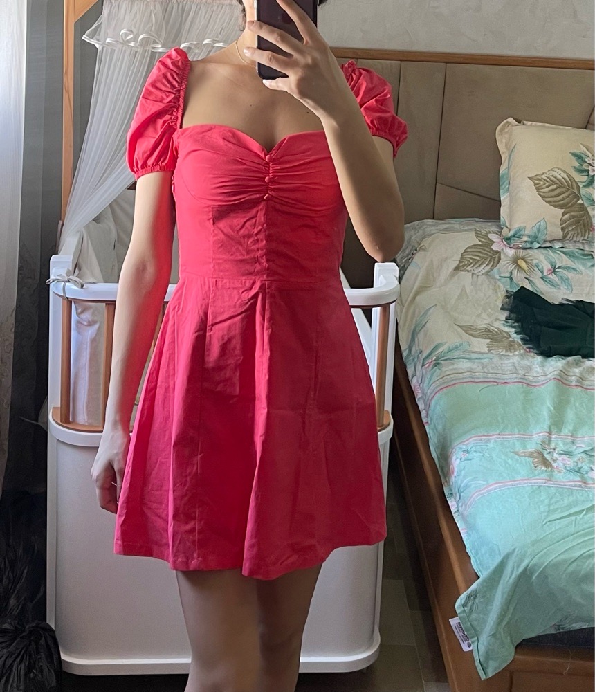 Robe coquette bershka avec etiquette