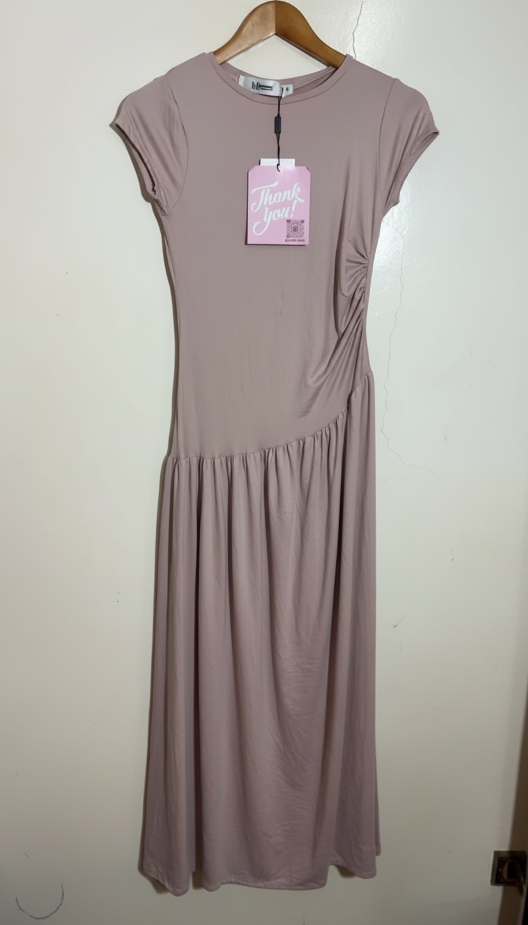 Robe moulante rose jamais portée