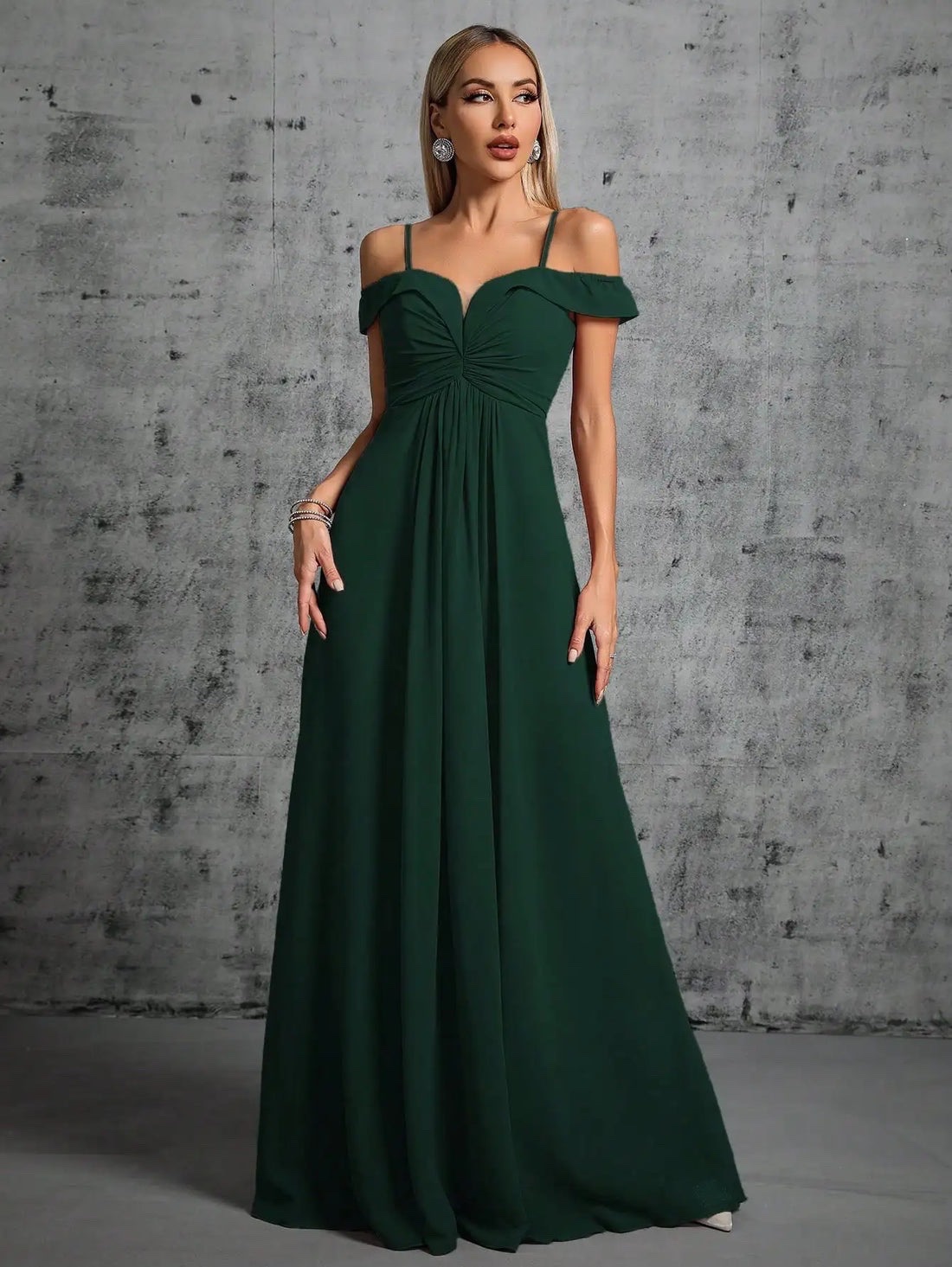 ROBE SOIREE NEUVE TRES CLASSE 🫦🎀❤️🫦🎀🍯❤️🫦🎀🍯