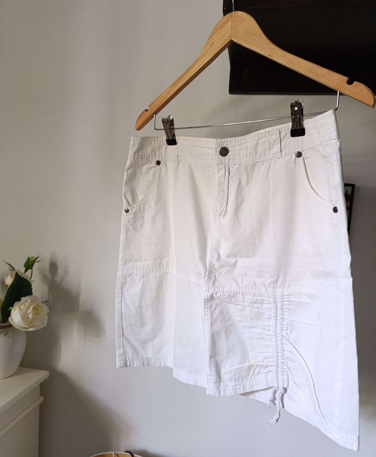 ​Jupe droite blanche ajustable – Colours of the World – Taille 38
