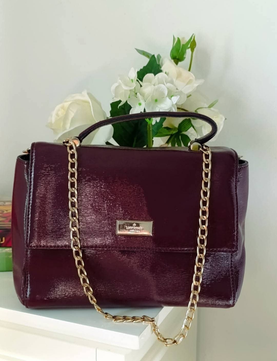 Sac bandoulière en cuir verni kate spade