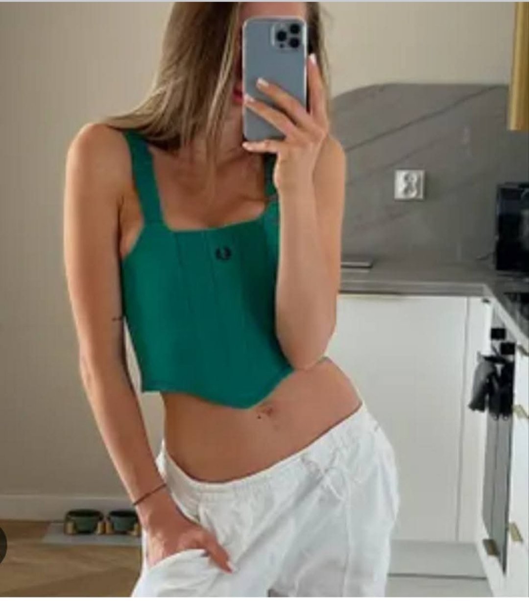 Tres beaucoup top, une très très belle couleur 