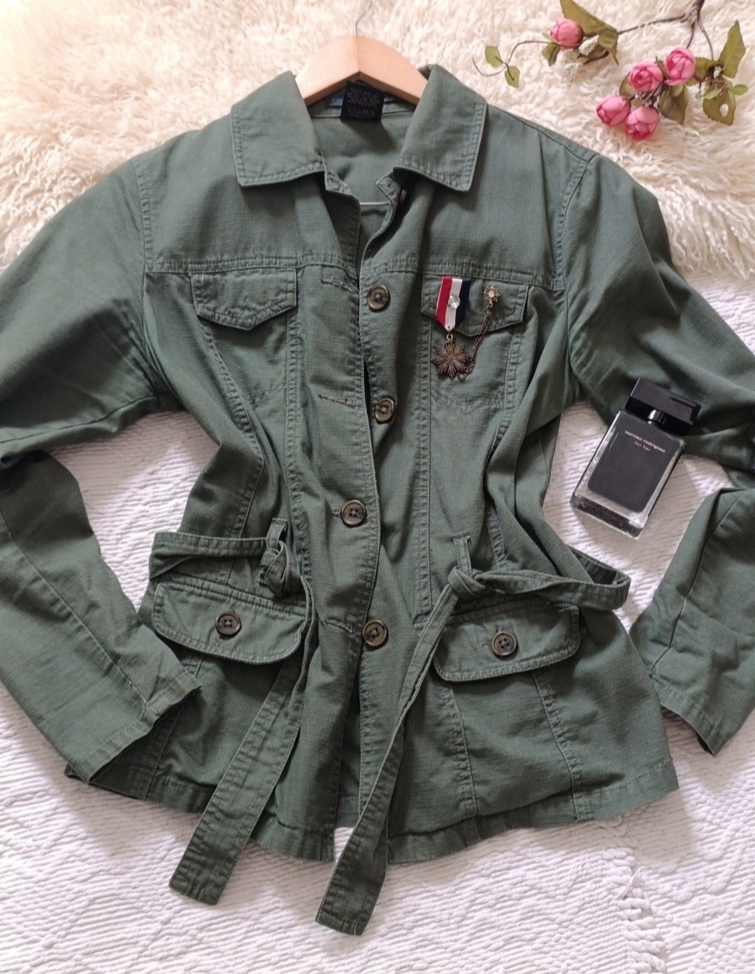 Veste kaki broche en cadeau🤗💚