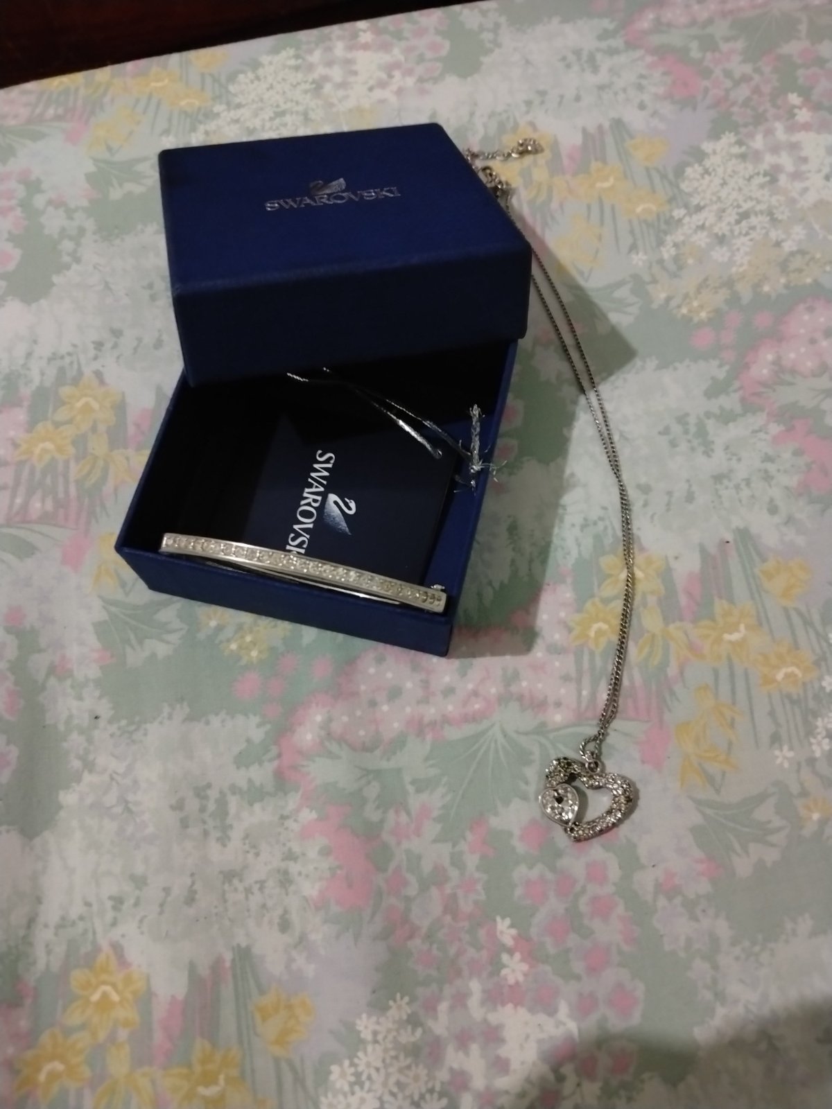 Collier et bracelet swarovski