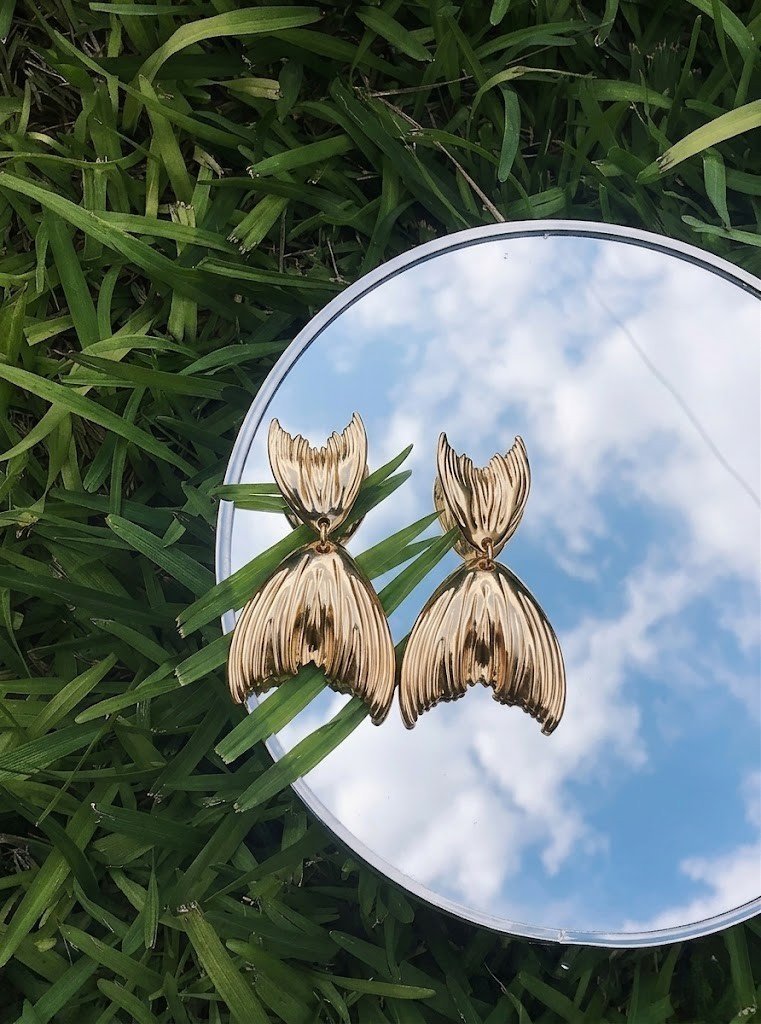 Boucles d’Oreilles Élégance Dorée 💫
