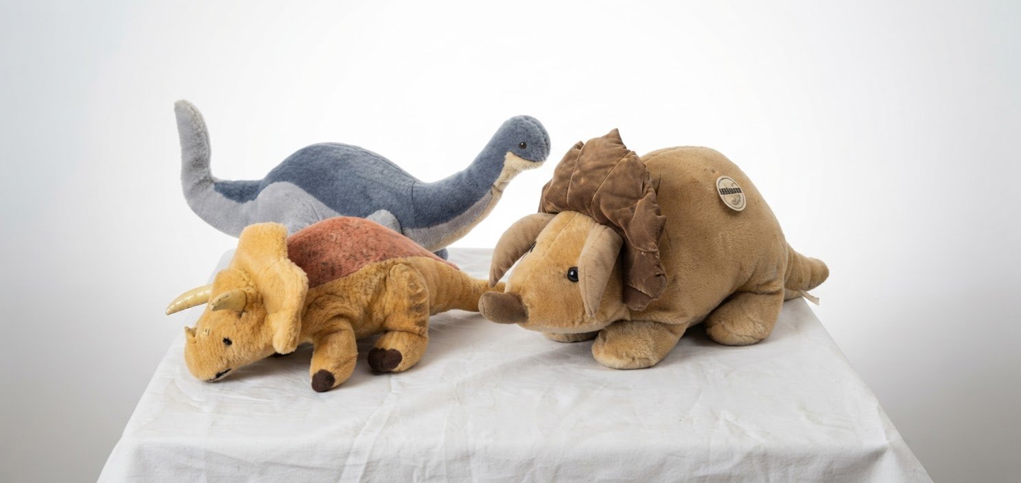 Lot des dinosaures peluche 