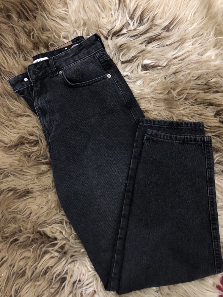 pontalon noir (mom fit) taille 36