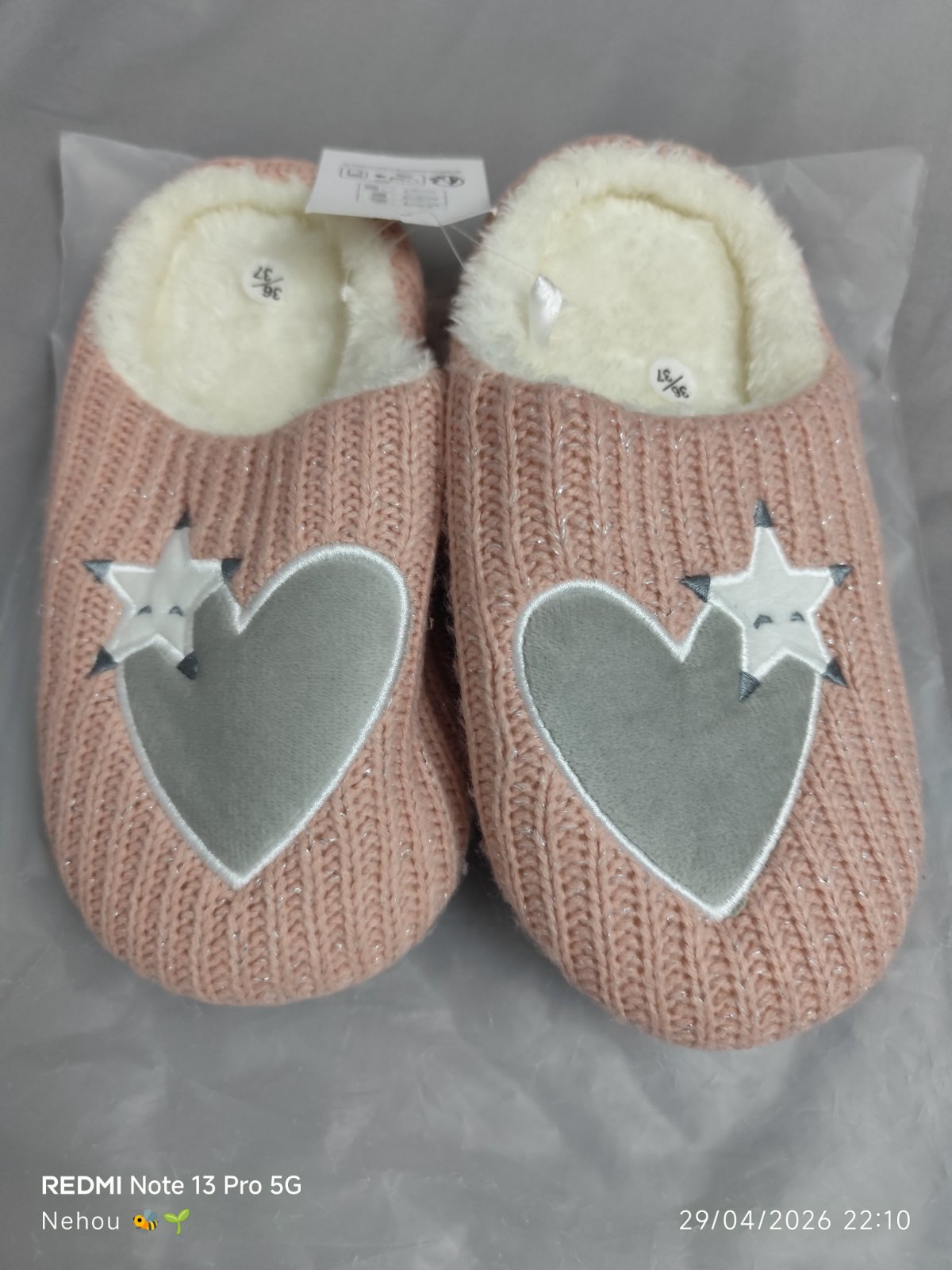 Pantoufle rose et gris