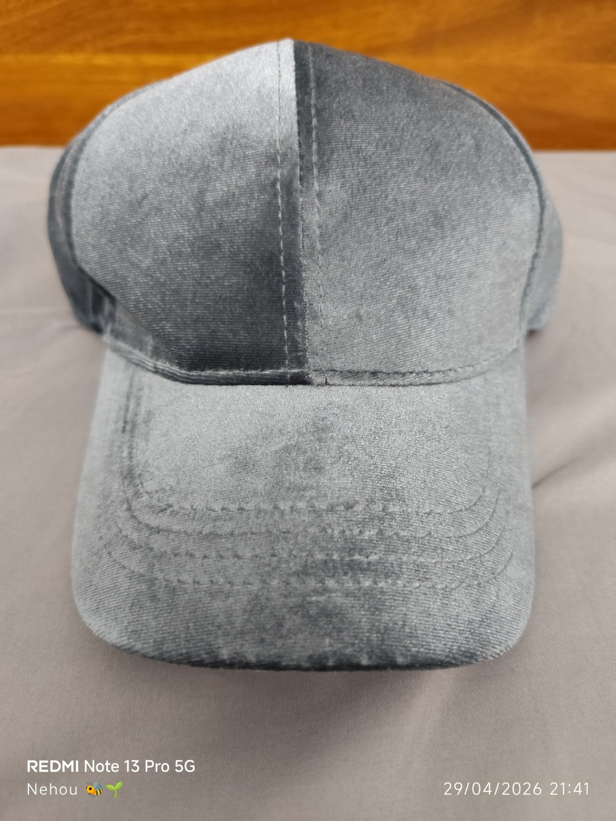 Casquette grise