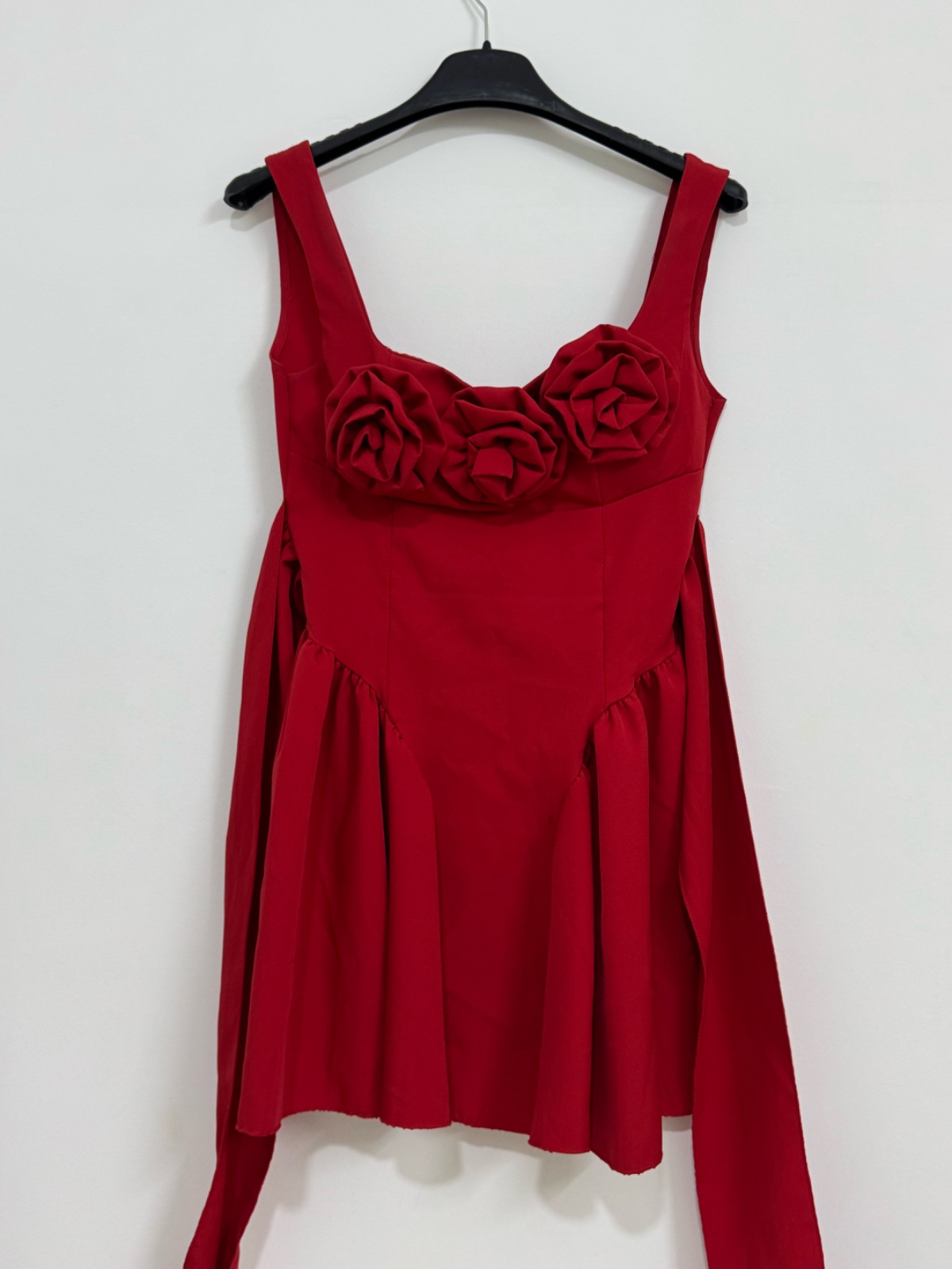 Robe rouge courte