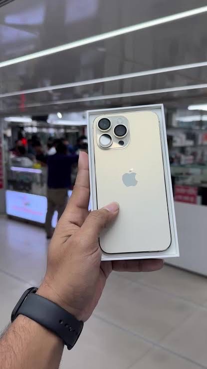 Iphone 14 pro max GOLD