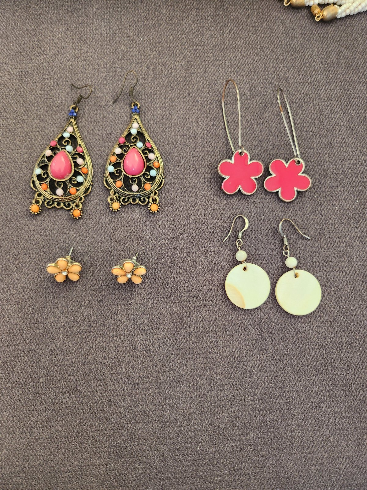 Lot de 4 boucles d'oreilles
