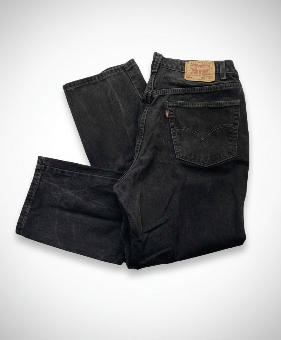 Relaxed Fit levi's 550 black