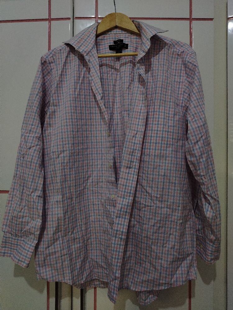Chemise carre blanc bleu et rose